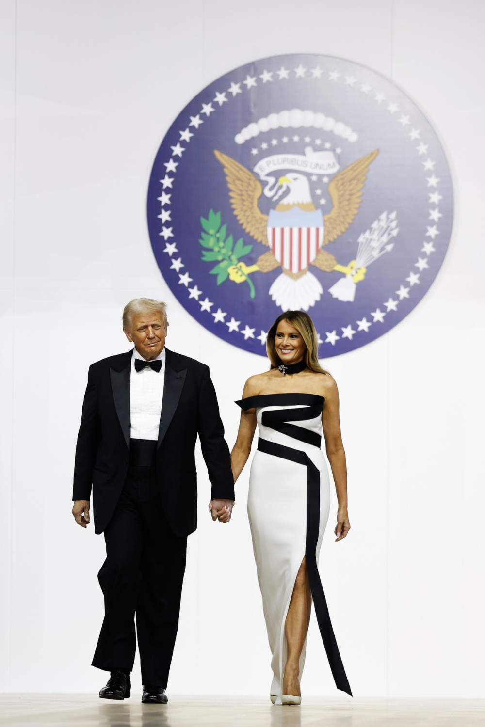 Trump_Melania_inavguracija_ples_Commander-in-Chief Ball_profimedia.jpg
